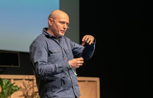 Abacus-Idea-Fixing-the-future-galeria-ponents10