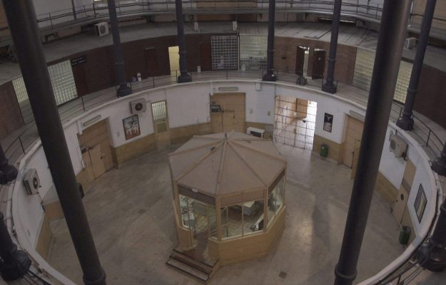 Abacus-Idea--La-model-113-anys-i-un-dia